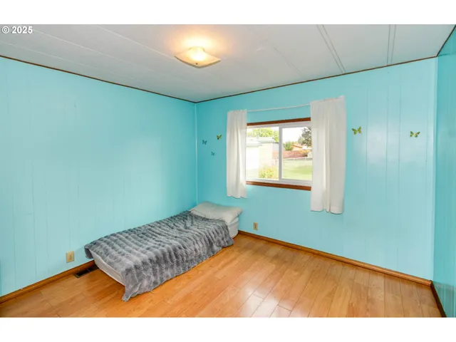 $168,000 | 1411 Northwest 9th Court, McMinnville, OR 97128