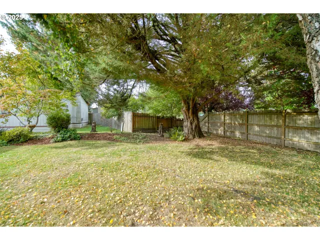 $168,000 | 1411 Northwest 9th Court, McMinnville, OR 97128