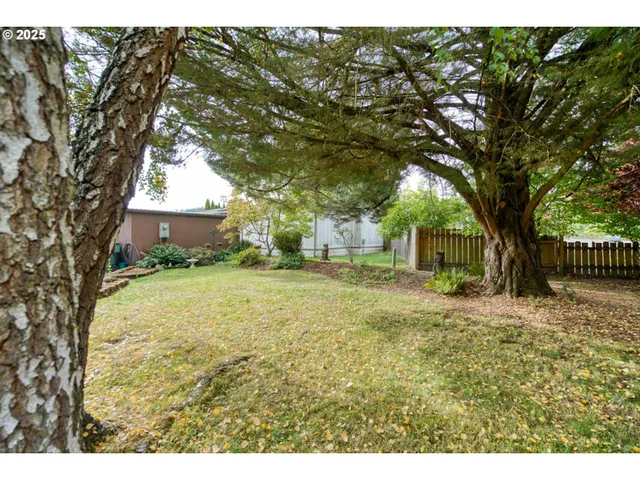 $168,000 | 1411 Northwest 9th Court, McMinnville, OR 97128