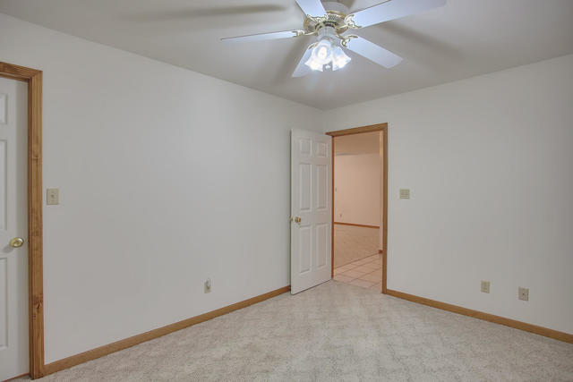 306 Royal Court Champaign, IL 61821 - Photo 23 of 29