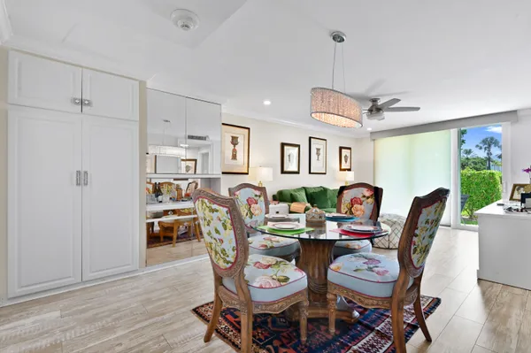 $420,000 | 2840 South Ocean Boulevard, Unit 109, Palm Beach, FL 33480