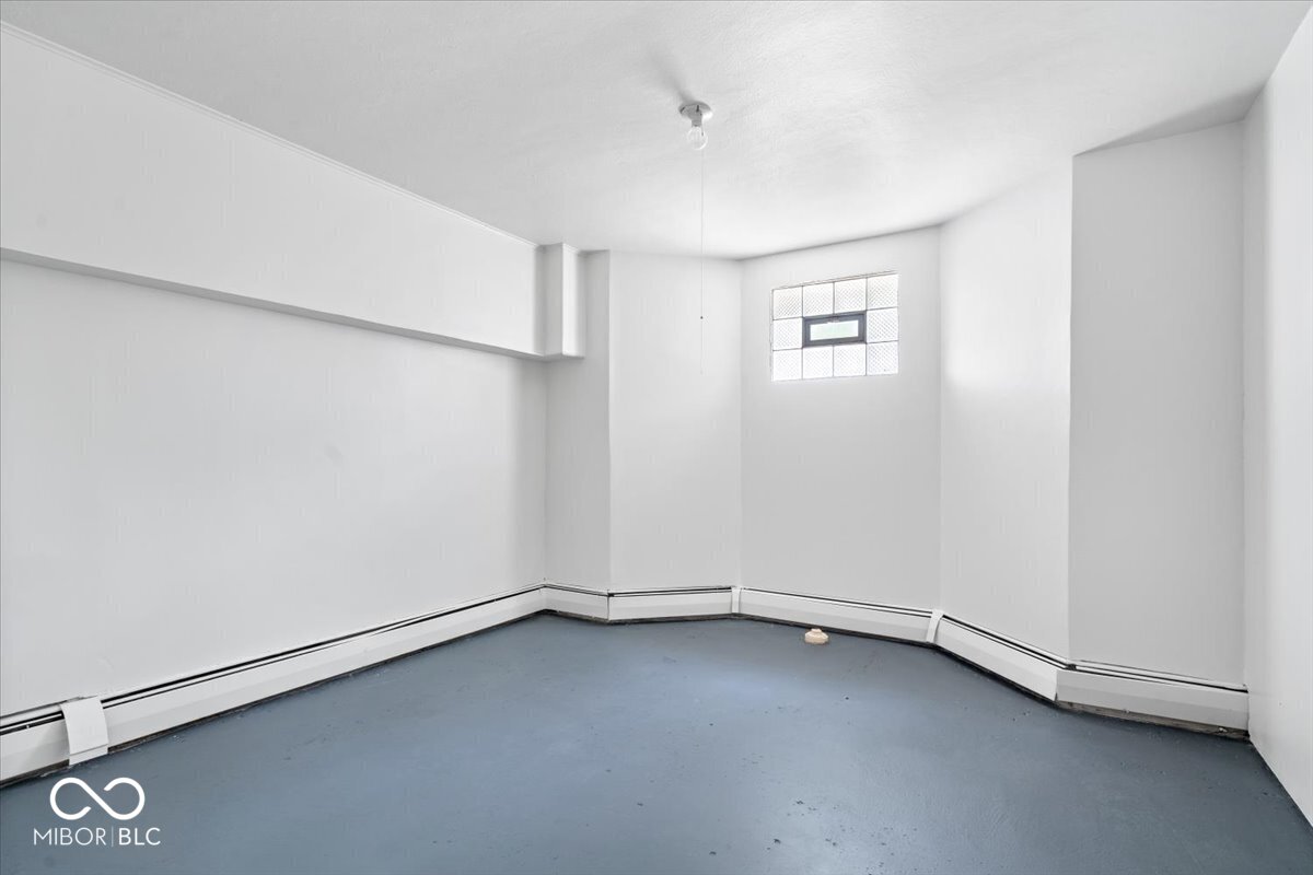 6470 Around The Hills Road Indianapolis, IN 46226 - Photo 34 of 59