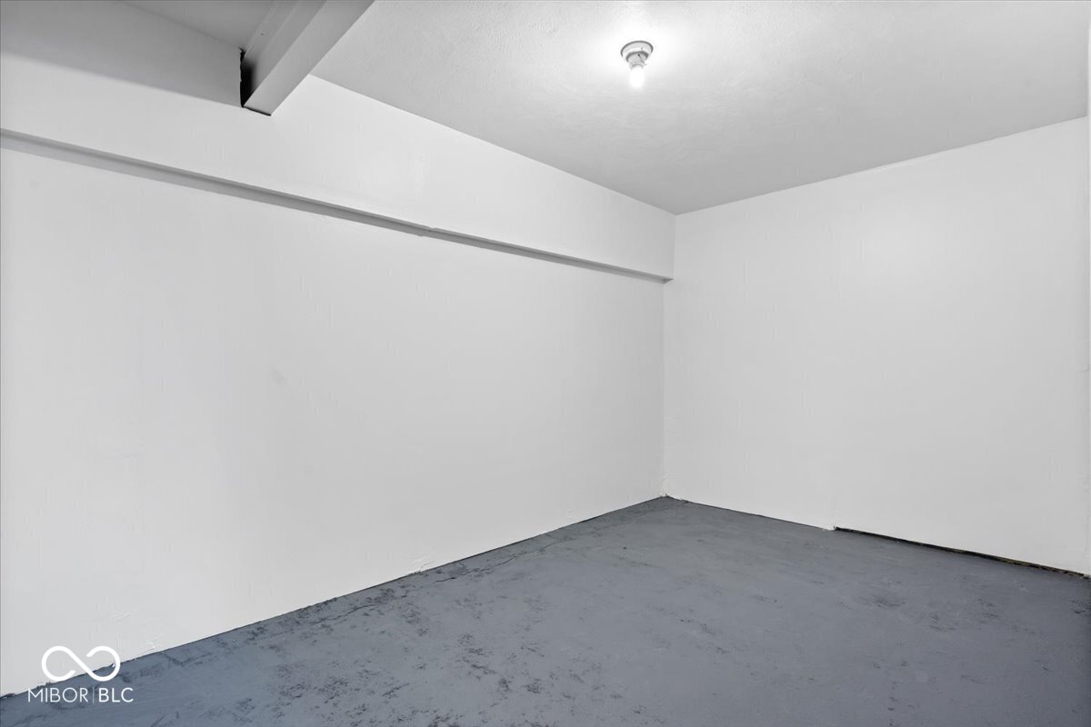 6470 Around The Hills Road Indianapolis, IN 46226 - Photo 35 of 59