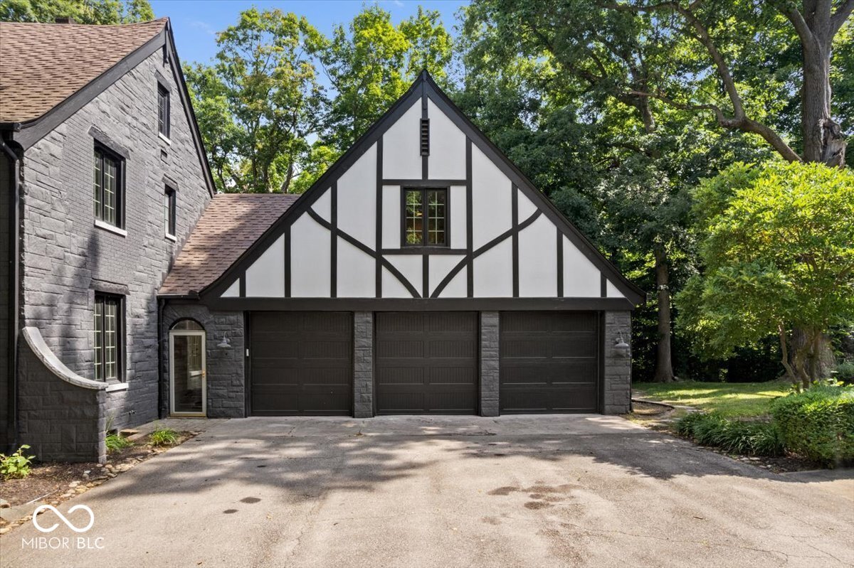 6470 Around The Hills Road Indianapolis, IN 46226 - Photo 49 of 59