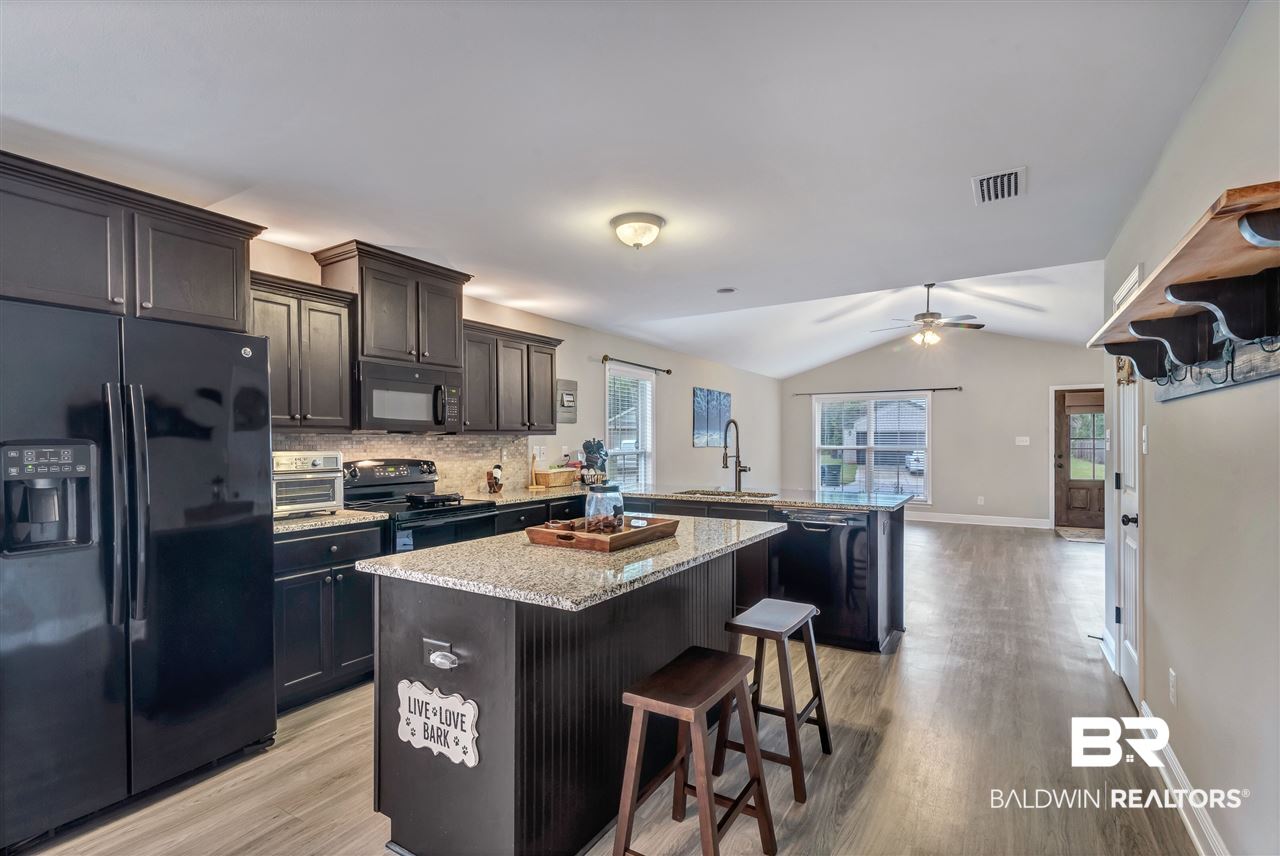 1395 Majesty Loop Foley, AL 36535 - Photo 10 of 23