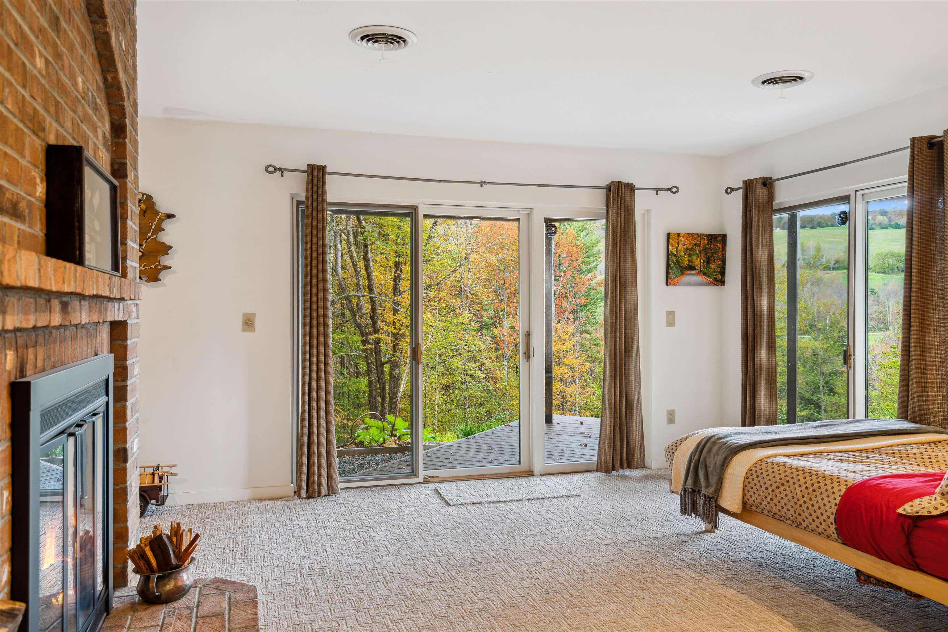 277 Rabbit Run Hartford, VT 05001 - Photo 25 of 40