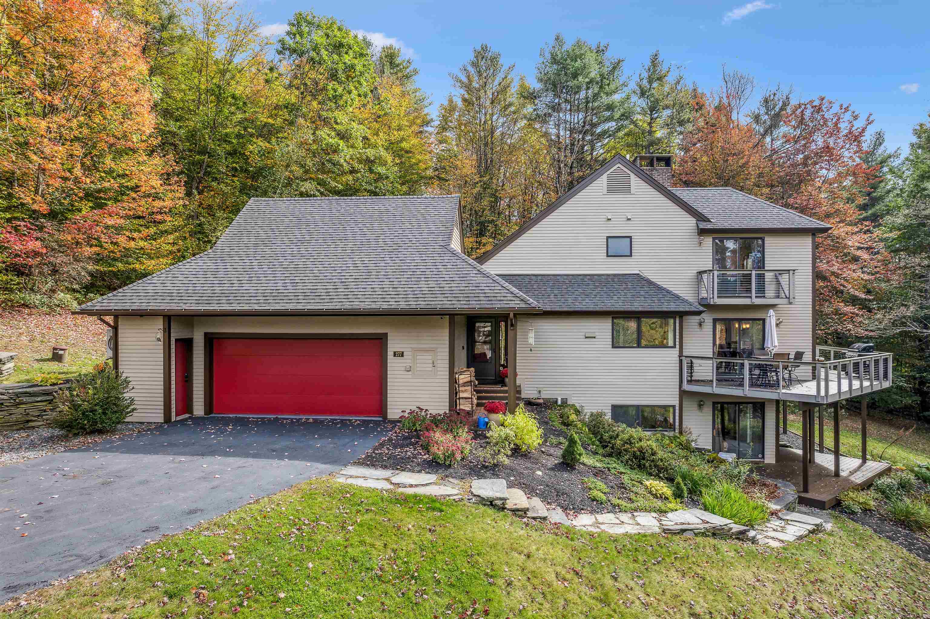 277 Rabbit Run Hartford, VT 05001 - Photo 30 of 40