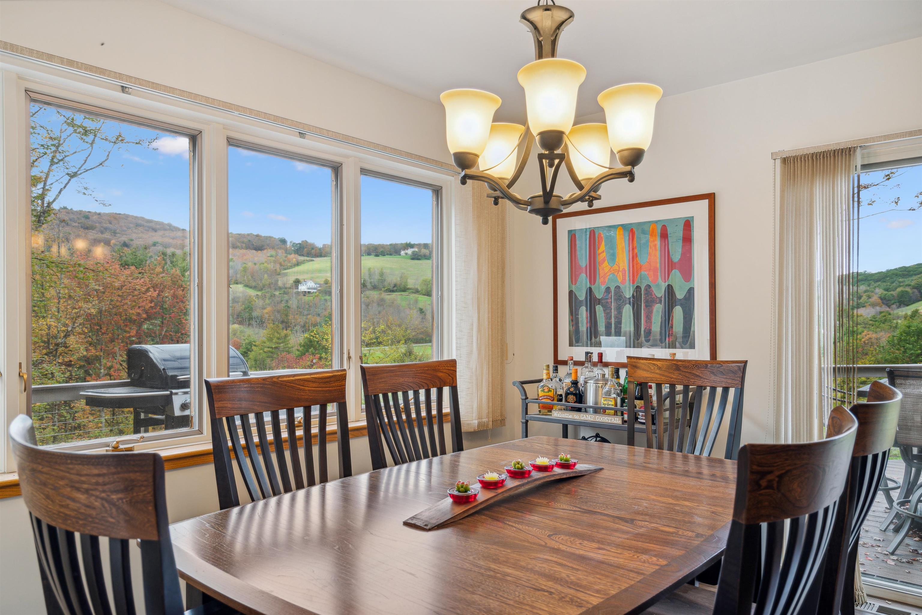 277 Rabbit Run Hartford, VT 05001 - Photo 3 of 40