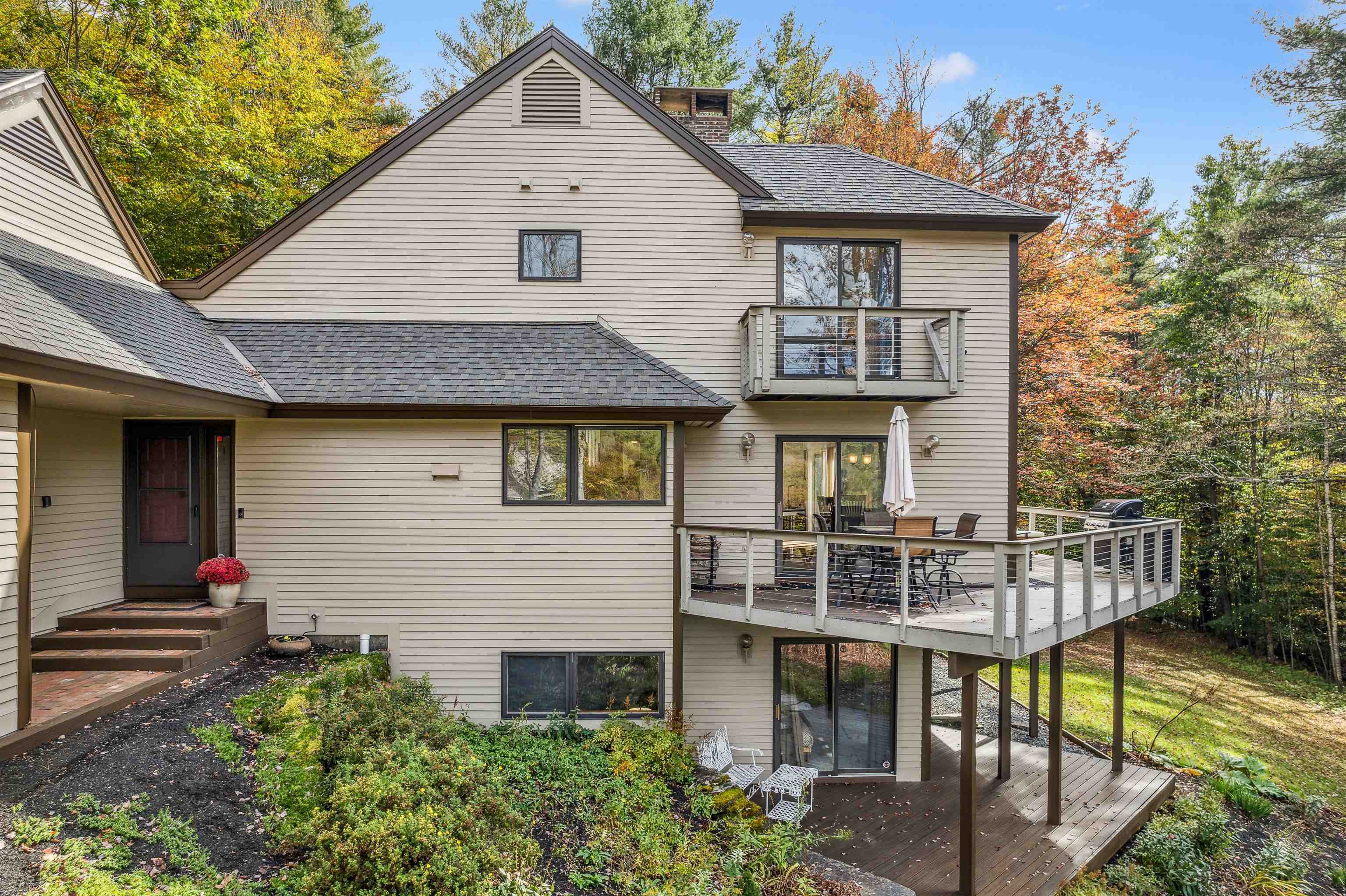 277 Rabbit Run Hartford, VT 05001 - Photo 31 of 40