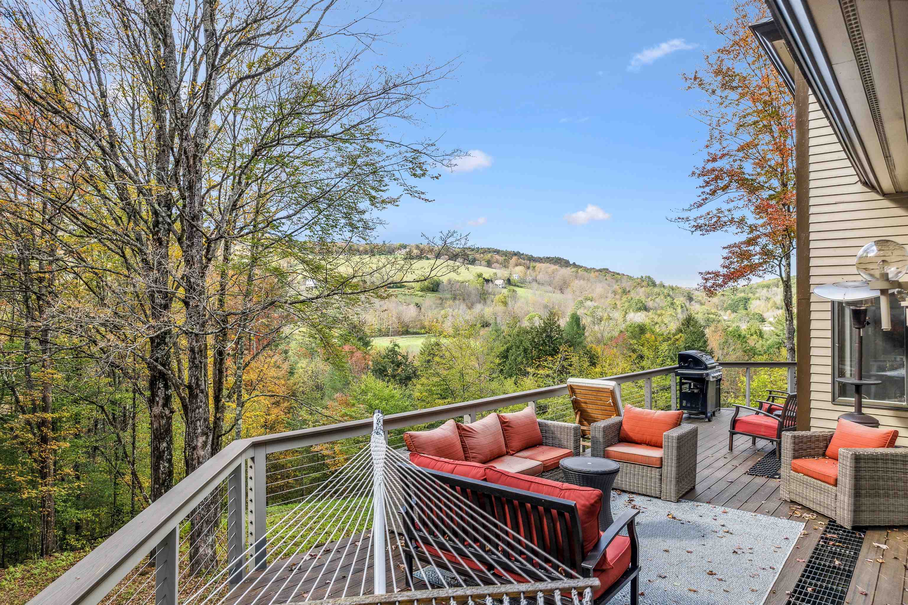 277 Rabbit Run Hartford, VT 05001 - Photo 32 of 40