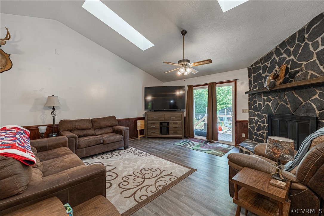 8090 Hungarytown Road Crewe, VA 23930 - Photo 12 of 47 a living room with furniture and a flat screen tv
