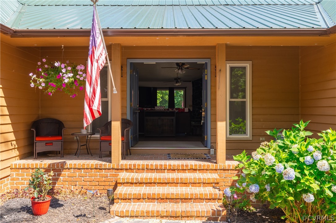 8090 Hungarytown Road Crewe, VA 23930 - Photo 6 of 47