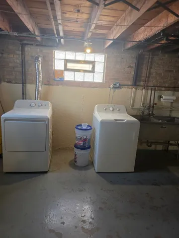 $300,000 | 8634 South Kolin Avenue, Chicago, IL 60652