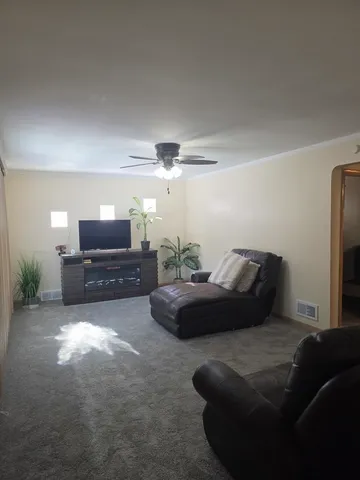 $300,000 | 8634 South Kolin Avenue, Chicago, IL 60652