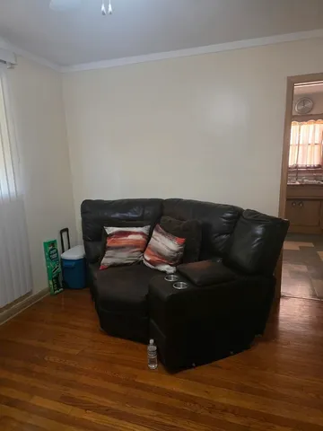 $300,000 | 8634 South Kolin Avenue, Chicago, IL 60652