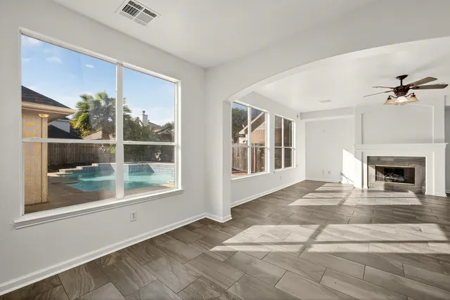 $364,900 | 7823 Autumn Hollow Lane, Houston, TX 77041