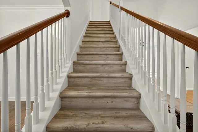 $364,900 | 7823 Autumn Hollow Lane, Houston, TX 77041