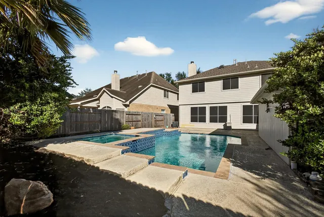 $364,900 | 7823 Autumn Hollow Lane, Houston, TX 77041