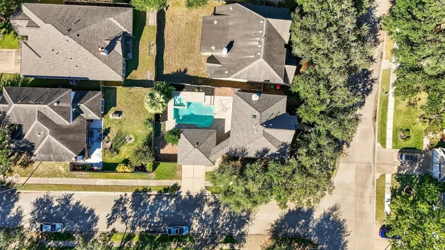 $364,900 | 7823 Autumn Hollow Lane, Houston, TX 77041