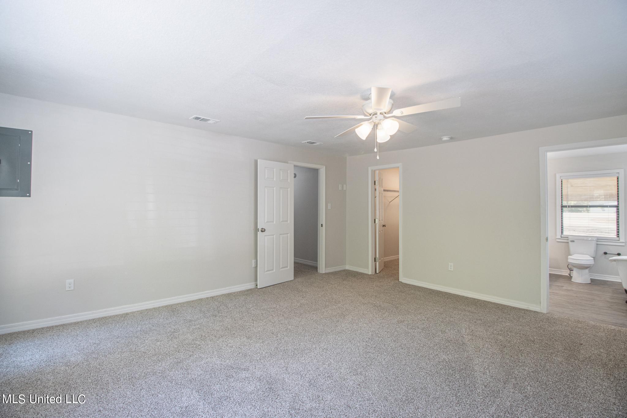 9024 Saracennia Road Moss Point, MS 39562 - Photo 13 of 27 9024 Saracennia-123030