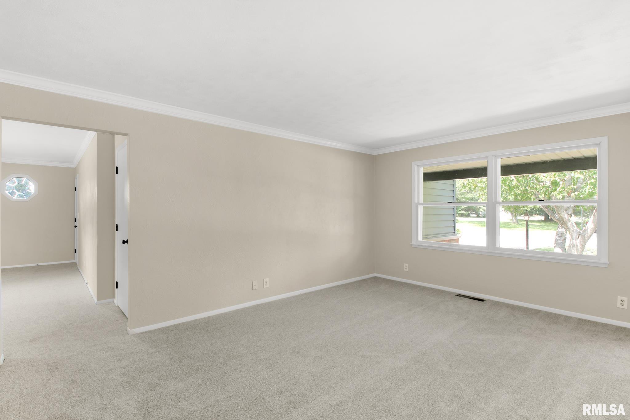 8106 North Blackbridge Road Edwards, IL 61528 - Photo 6 of 38 Gallery Image 6