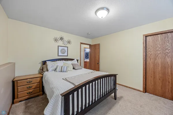 $399,000 | 512 9th Street Northeast, Dilworth, MN 56529