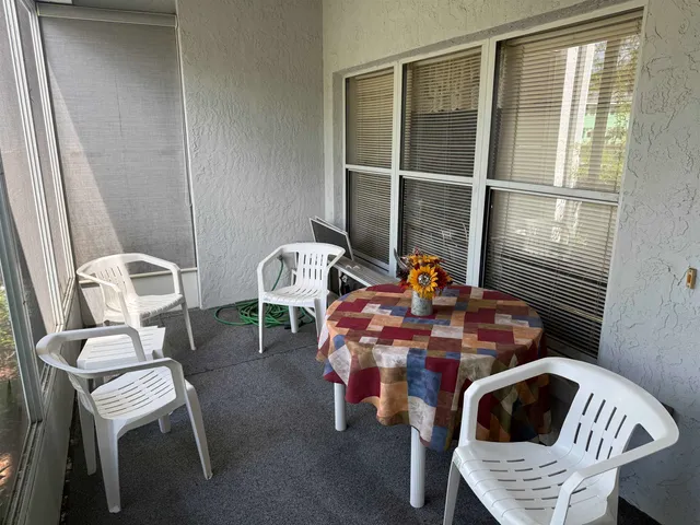 $89,900 | 857 Southeast Mayo Drive, Crystal River, FL 34429