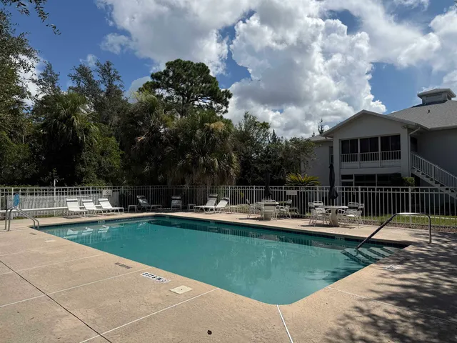$89,900 | 857 Southeast Mayo Drive, Crystal River, FL 34429