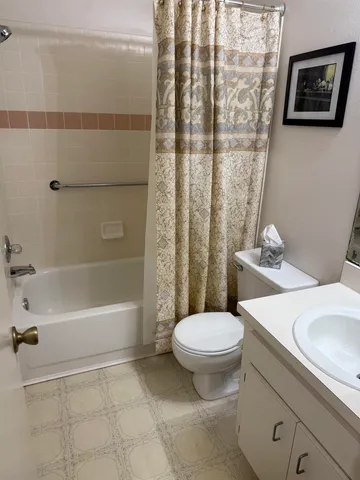 $89,900 | 857 Southeast Mayo Drive, Crystal River, FL 34429