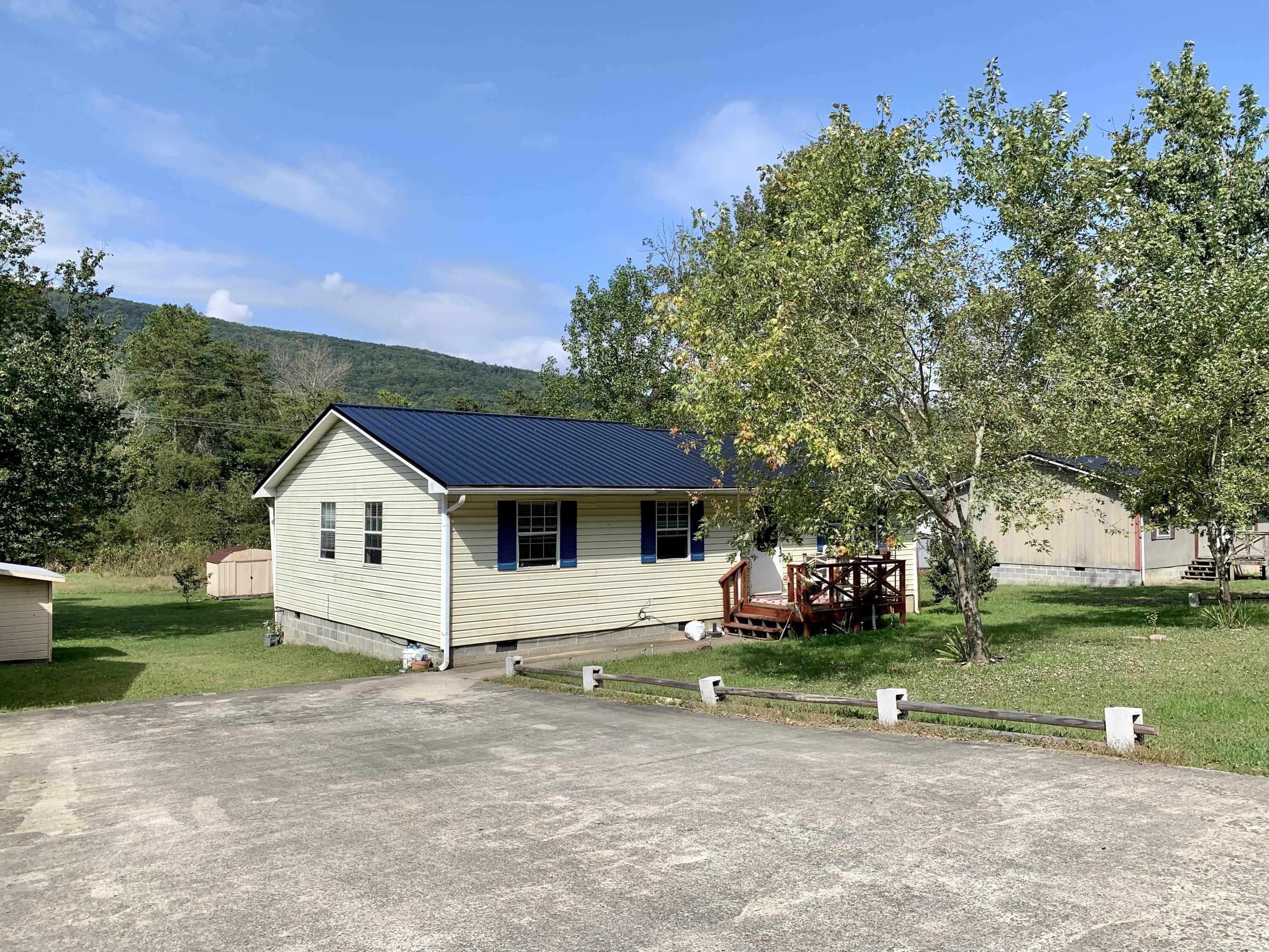 1491 West Valley Road Whitwell, TN 37397 - Photo 4 of 9 mar4
