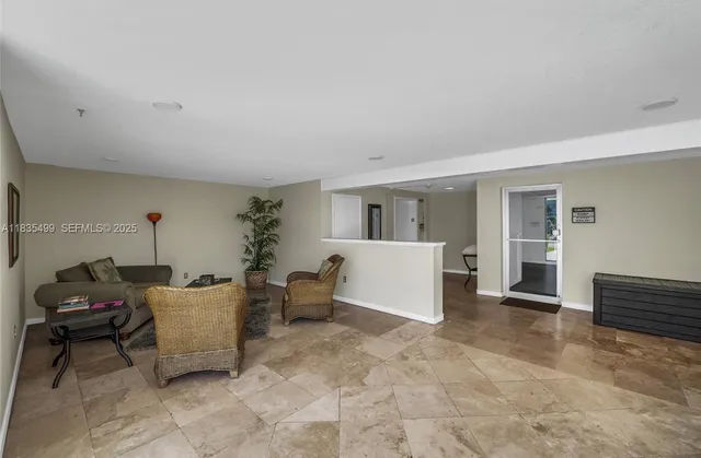 $175,000 | 301 Croton Avenue, Unit 203, Lantana, FL 33462