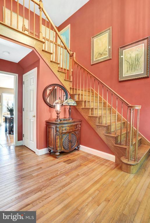 527 South Locust Street Lititz, PA 17543 - Photo 2 of 35