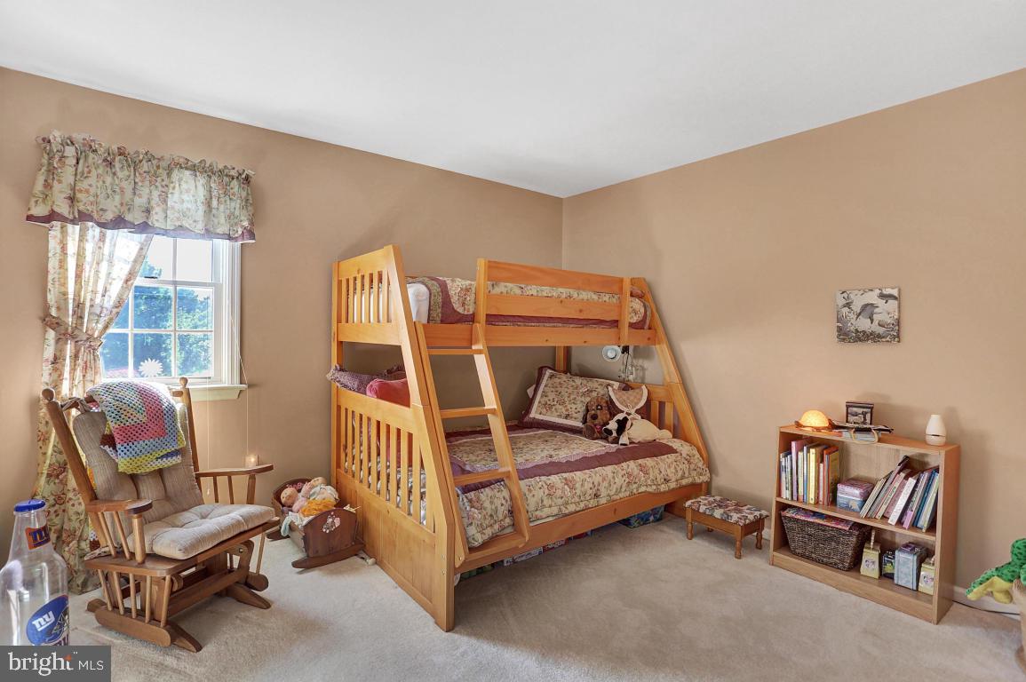 527 South Locust Street Lititz, PA 17543 - Photo 27 of 35