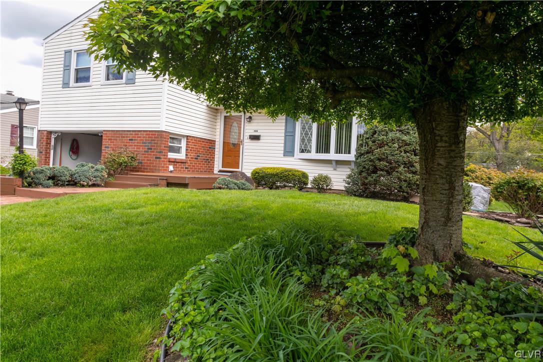 2636 Nottingham Road Bethlehem, PA 18017 - Photo 8 of 50 Gallery Image 8