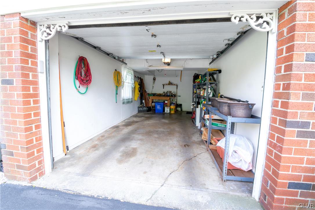 2636 Nottingham Road Bethlehem, PA 18017 - Photo 9 of 50 Gallery Image 9