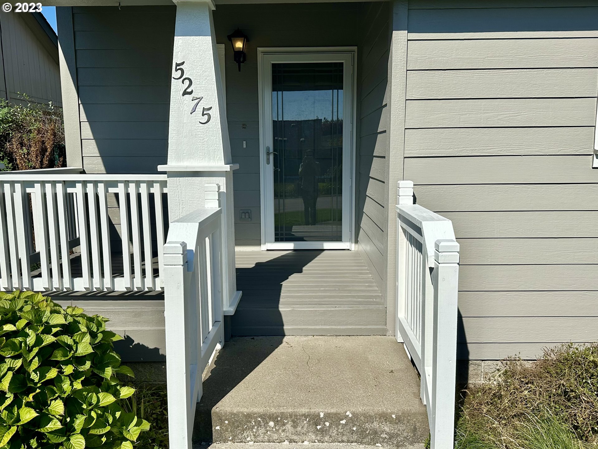 5275 Bridgewater Drive Eugene, OR 97402 - Photo 2 of 18 a view of a pathway of a house