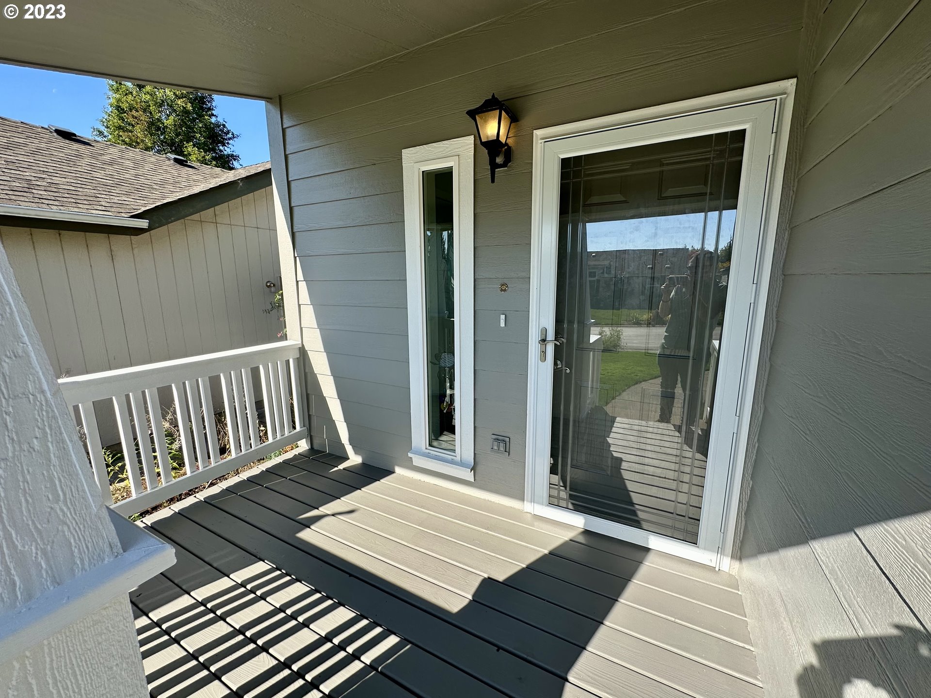 5275 Bridgewater Drive Eugene, OR 97402 - Photo 3 of 18 a view of a wooden balcony