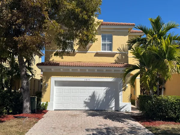 $2,995 | 3977 Northeast 11th Drive, Homestead, FL 33033