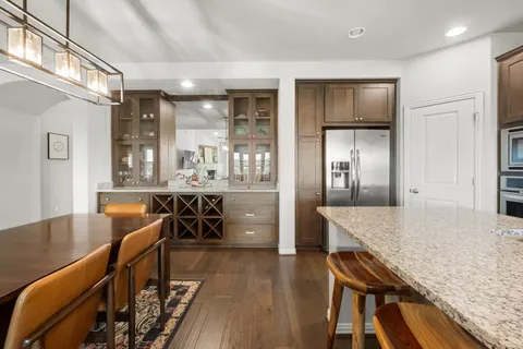 $699,000 | 21824 Rock Wren, Spicewood, TX 78669