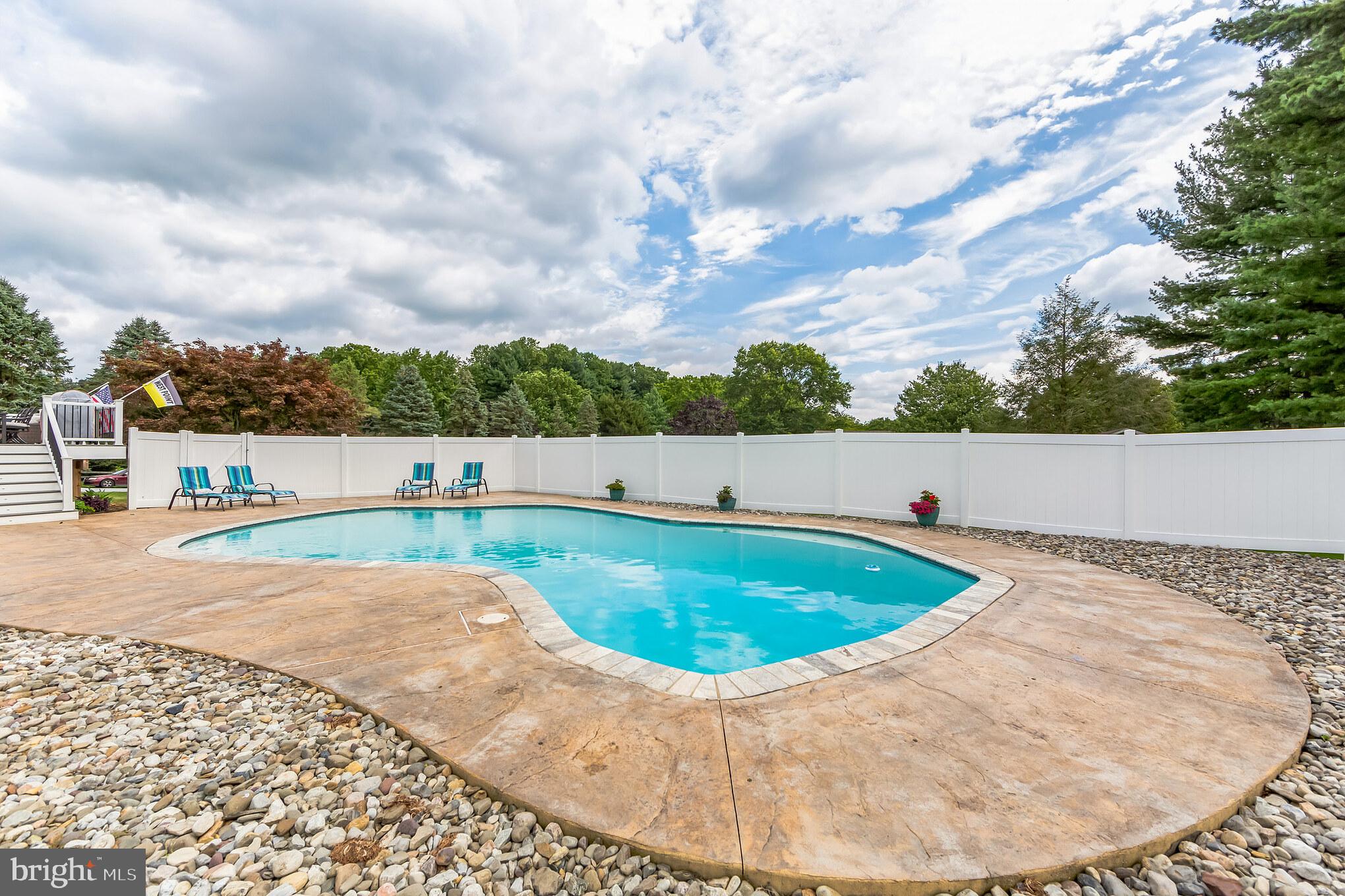401 Zynn Road Downingtown, PA 19335 - Photo 5 of 46 Gallery Image 5