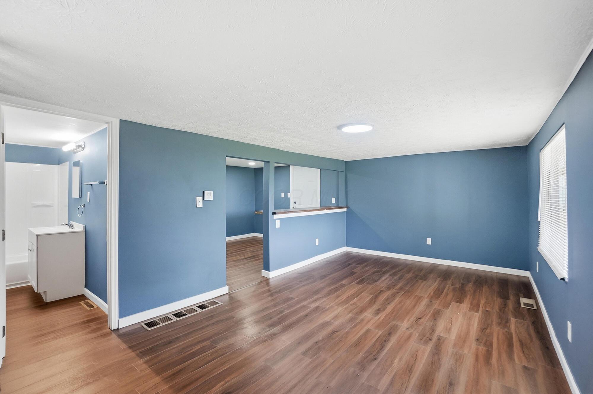 544 Cedarwood Road Columbus, OH 43207 - Photo 6 of 64 006
