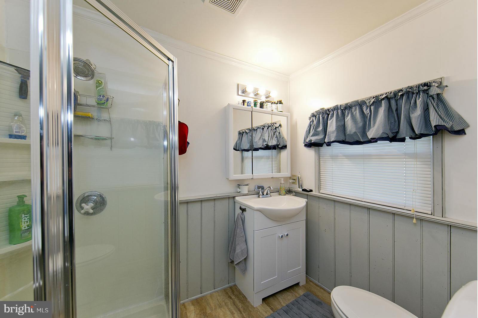 128 Old Baltimore Road Winchester, VA 22603 - Photo 14 of 30 Bath (Master)