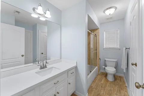 $915,000 | 1622 Cottage Landing Lane, Houston, TX 77077