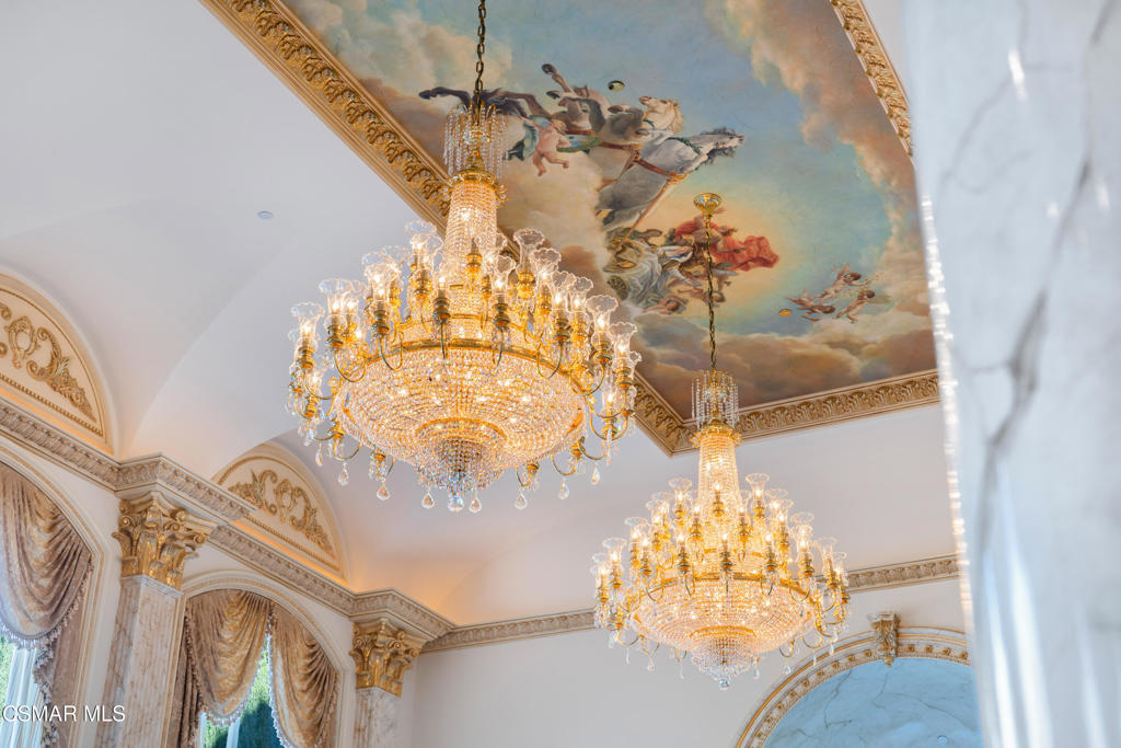 900 West Stafford Road Thousand Oaks, CA 91361 - Photo 21 of 73 a view of a chandelier fan