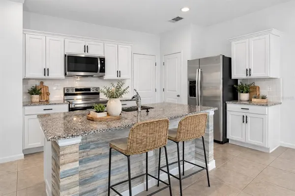 $2,550 | 2216 Bear Peak Drive, Minneola, FL 34715