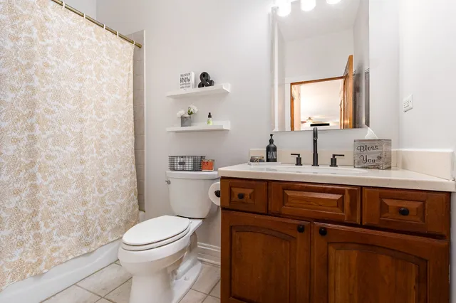 $475,000 | 1819 Country Hills Drive, Yorkville, IL 60560