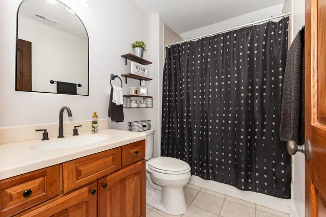 $465,000 | 1819 Country Hills Drive, Yorkville, IL 60560