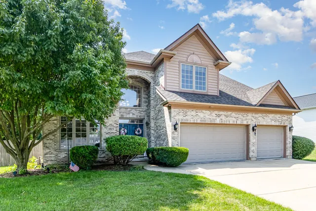 $475,000 | 1819 Country Hills Drive, Yorkville, IL 60560