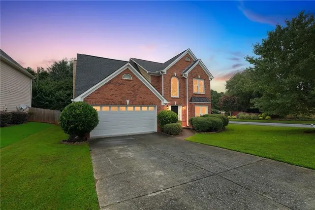 $2,900 | 2845 Factor Walk Boulevard, Suwanee, GA 30024