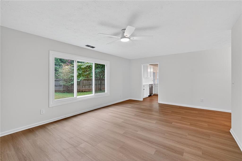 2845 Factor Walk Boulevard Suwanee, GA 30024 - Photo 19 of 30